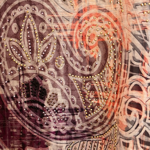 🆕 Chico’s mixed print Morgan top - Picture 5 of 7